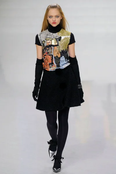 Look 49